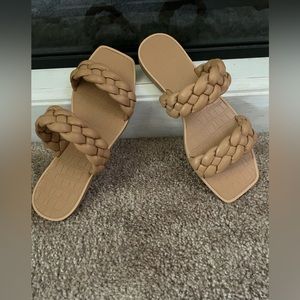 SOLD ❌ ZBY Sandals